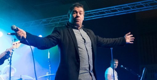 Salmepub med Olav Madland